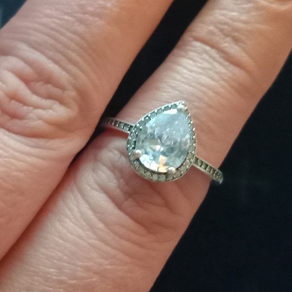 Pandora Sparkling Teardrop Halo Ring - Picture 2 of 3